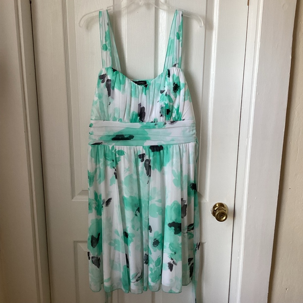 MAURICES: white with mint green and black floral pattern dress 1X